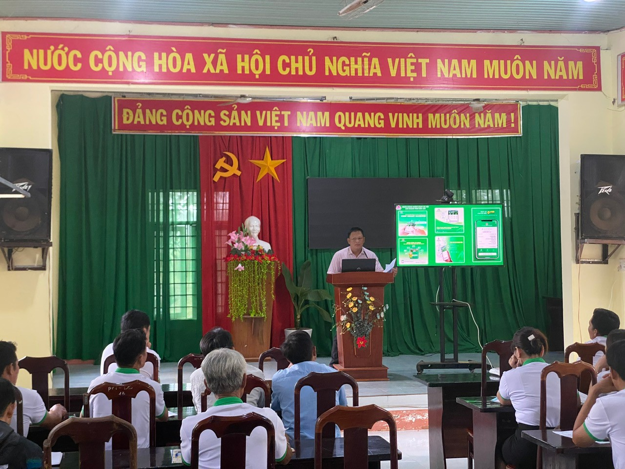 Tập huấn nghiệp vụ ủy thác cho vay tại xã Ea Tir, Ea Sol, Cư Mốt và xã Ea Khal